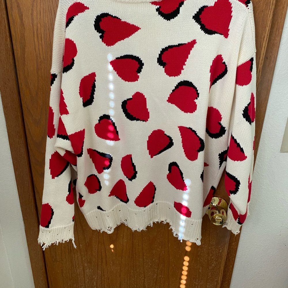 sweater - Picture 4 of 4